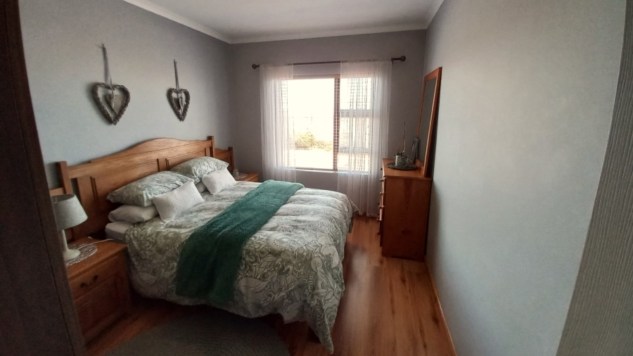 3 Bedroom Property for Sale in Vredenburg Western Cape